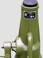 The stripe design of the top support part of the screw jack ensures safe operation