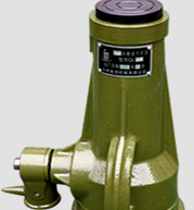 During the construction process, the screw jack smoothly lifts heavy objects