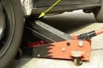 How to use a car jack to replace planetary gearbox brake pads