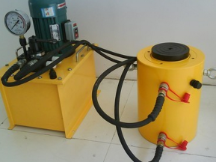 Which is better, hydraulic jack or electric jack?