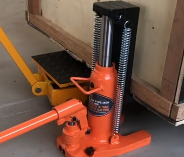 Can claw jacks be paired with various models of small tanks for transportation